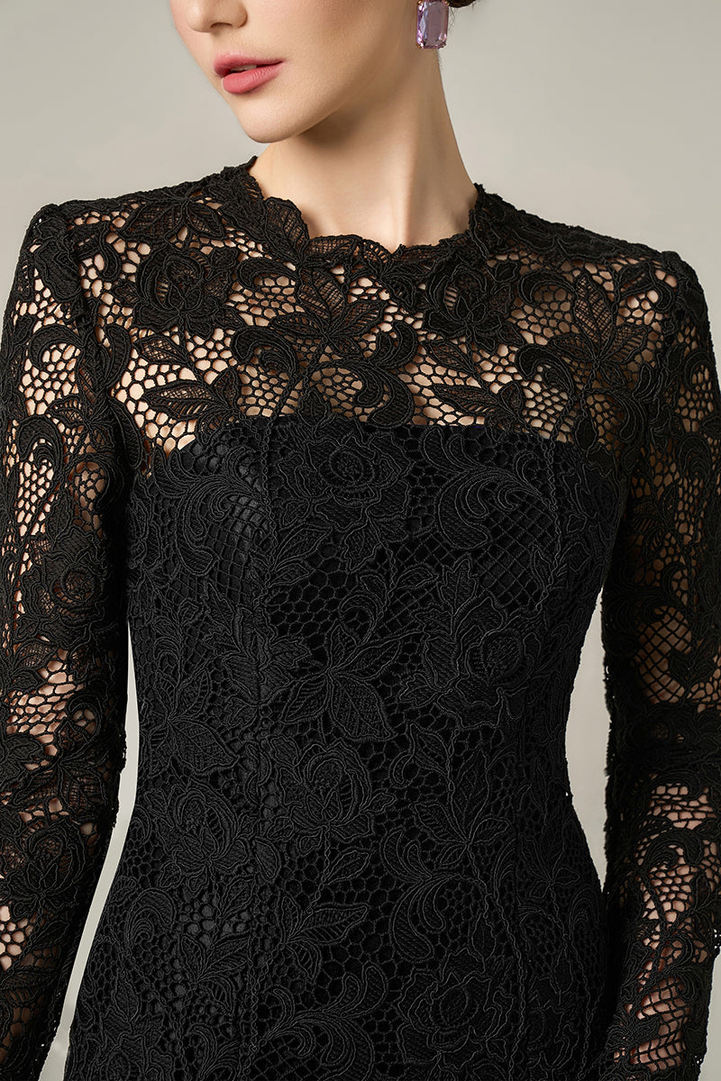 LONG SLEEVES MERMAID GOWN WITH PLEATED HEM