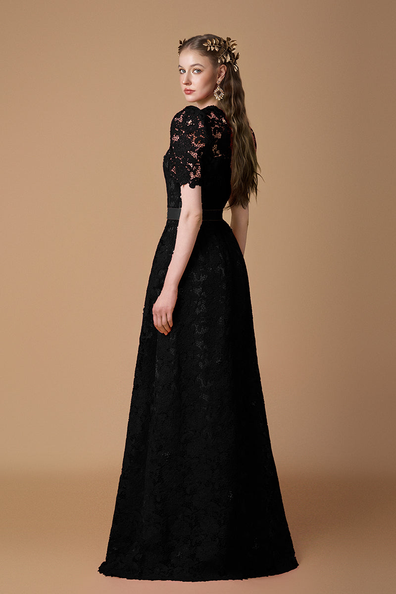 Trapeze Neck A-line Gown With Short Sleeves In Black Guipure Lace
