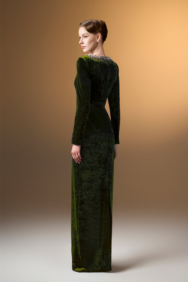 V-Neck Column Gown With Long Sleeves In Green Grain Velvet