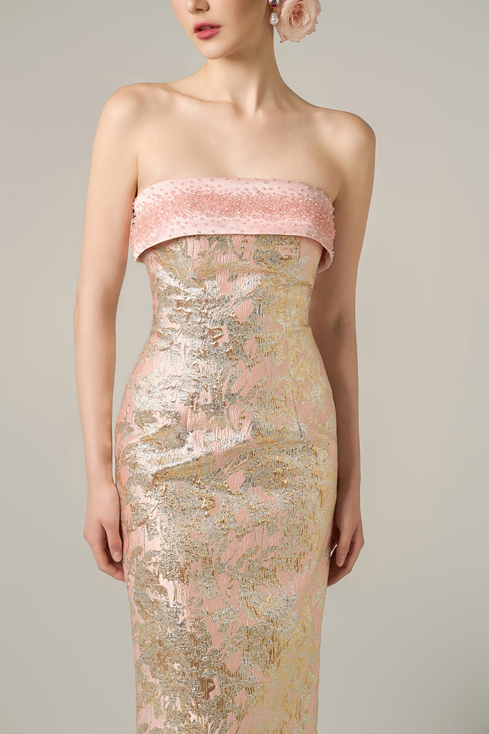Burstier Column Gown