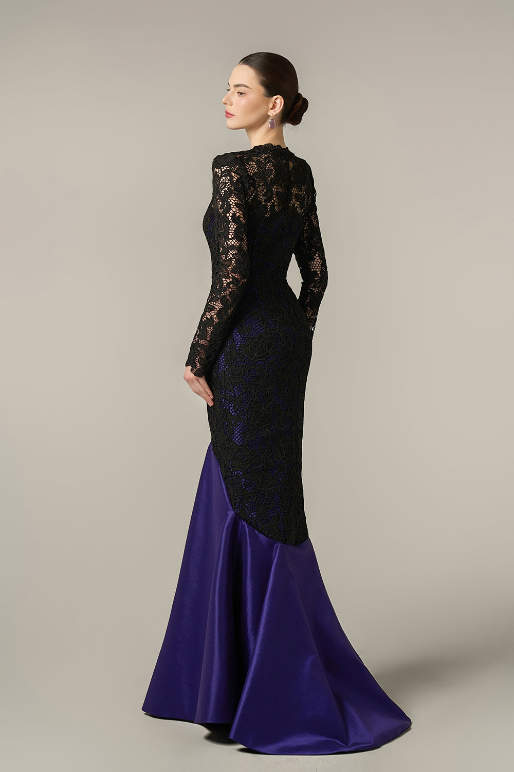 Long Sleeves Mermaid Gown With Pleated Hem