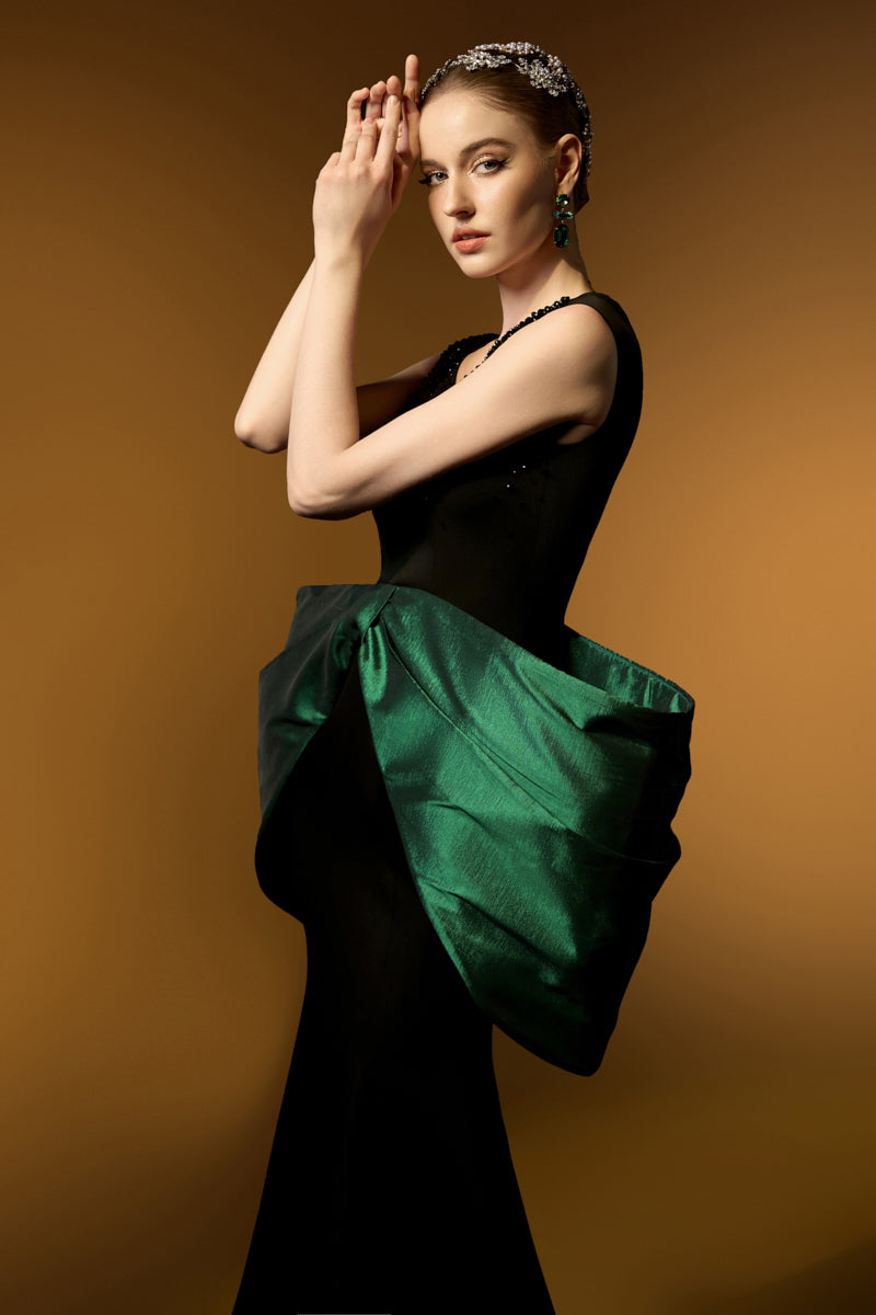 Sleeveless Mermaid Gown With Waist Bow