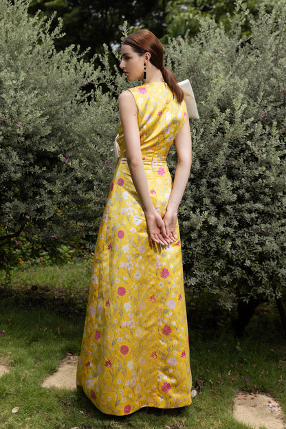 Daffodil Crown Bow Line Gown