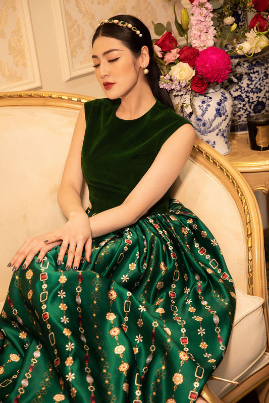 Emerald Long Pleated Trapeze Dress With Shoulder Cape by I.H.F Atelier