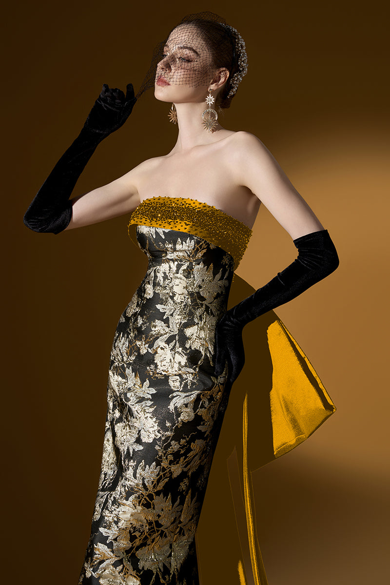 Burstier Column Gown With Back Bow