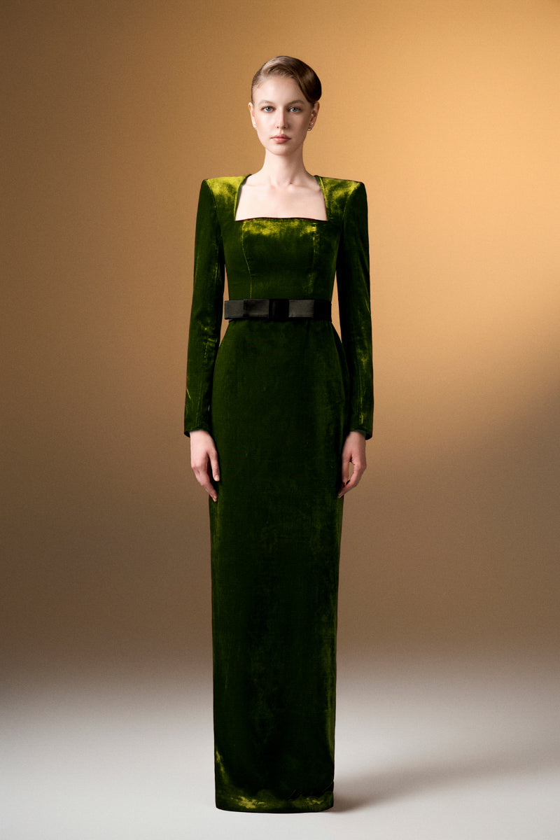 Trapeze Neck Column Gown With Long Sleeves In Light Green Grain Velvet
