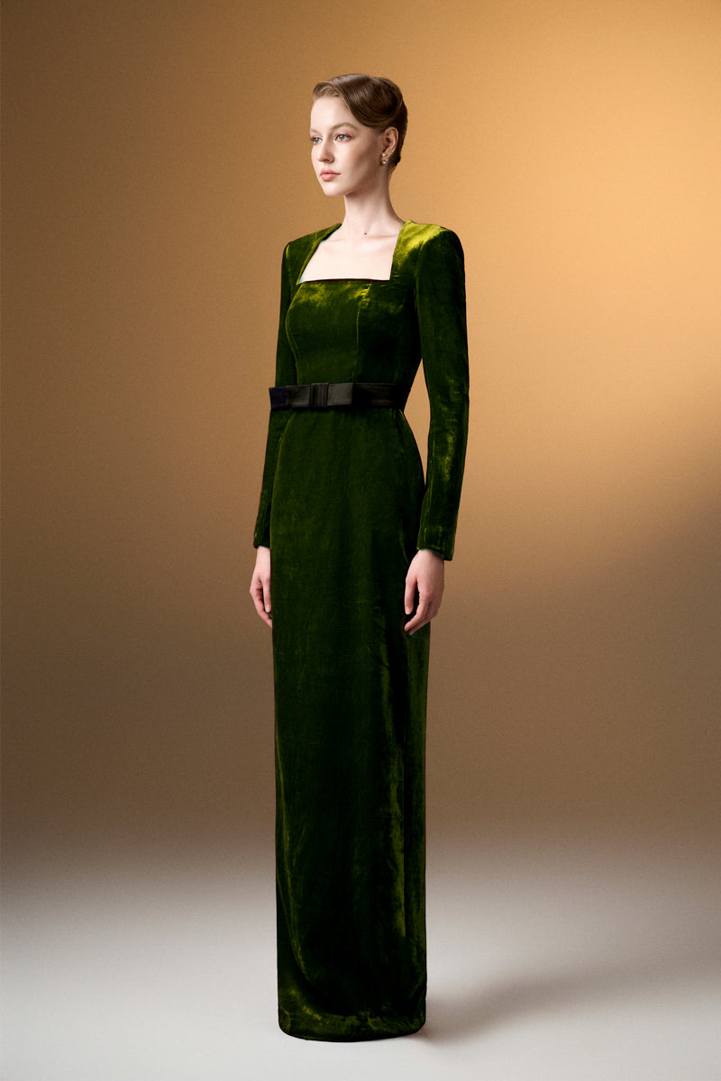 Trapeze Neck Column Gown With Long Sleeves In Light Green Grain Velvet