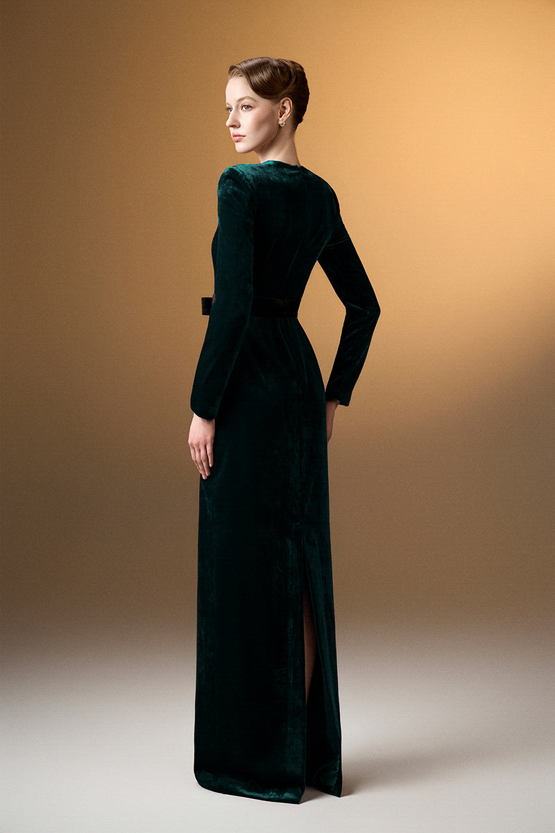 Trapeze Neck Column Gown With Long Sleeves In Dark Green Grain Velvet