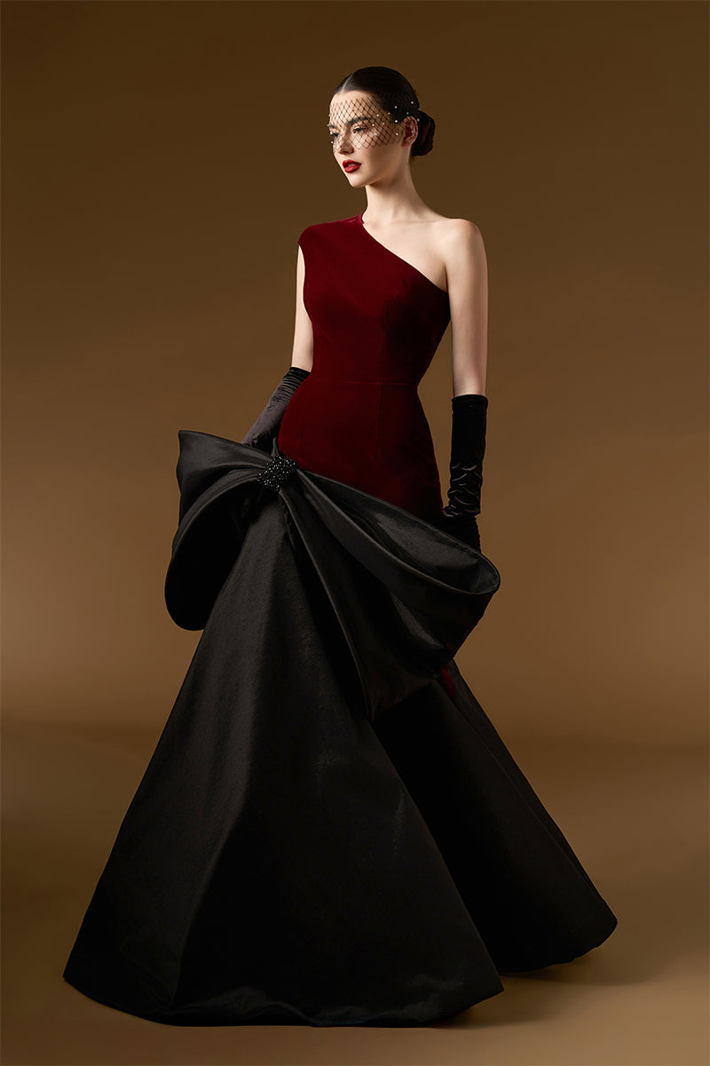 Asymmetric One-shoulder Gown With Exaggerated Bow