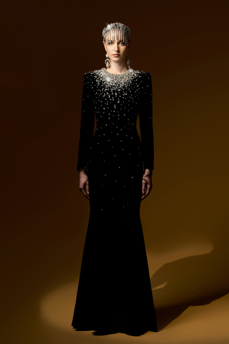 Long Sleeves Mermaid Gown With Round Neck And Emblished Crystals