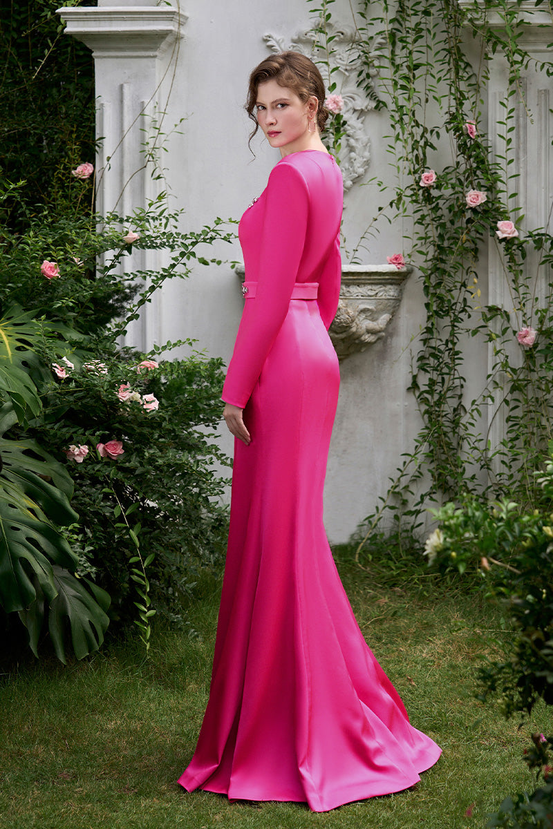 Mermaid Evening Gown With Trapeze Neckline And Long Sleeves | I.H.F ATELIER