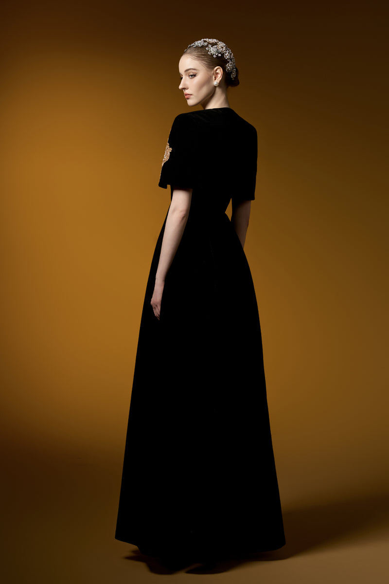 Sleeveless A-Line Gown With Mini Cape | I.H.F ATELIER