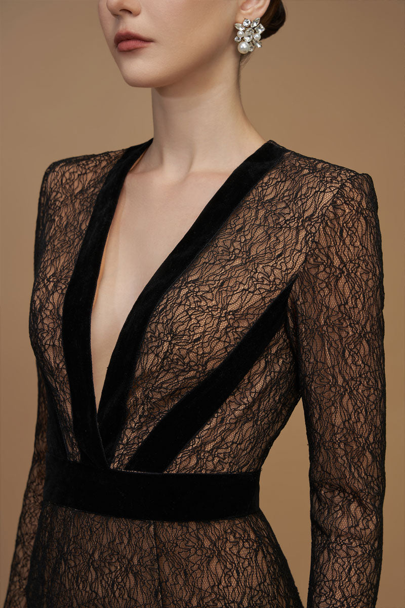 V-Neck Mermaid Gown With Long Sleeve In Black Lace | I.H.F ATELIER